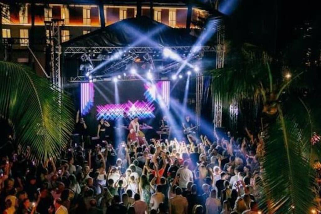 Kamala Beach P55 Exclusive Junior Suite Екстериор снимка