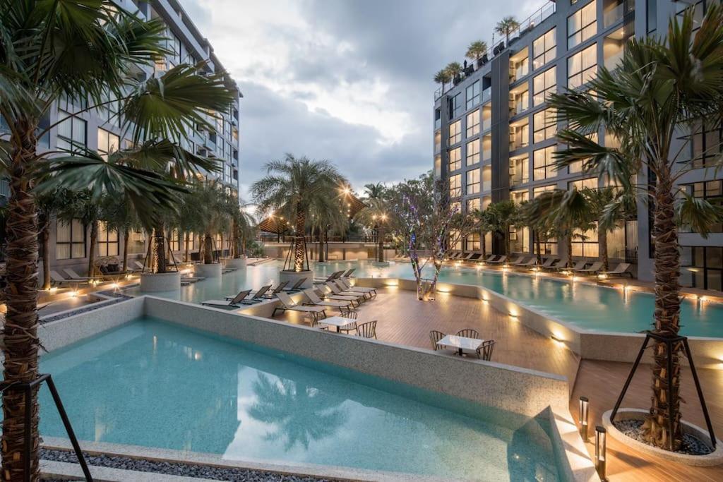 Kamala Beach P55 Exclusive Junior Suite Екстериор снимка